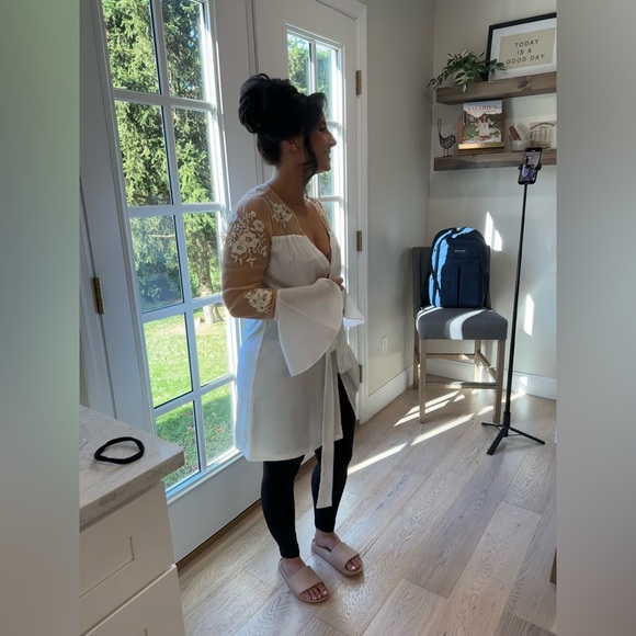 Bride Robe - Picture 2 of 8